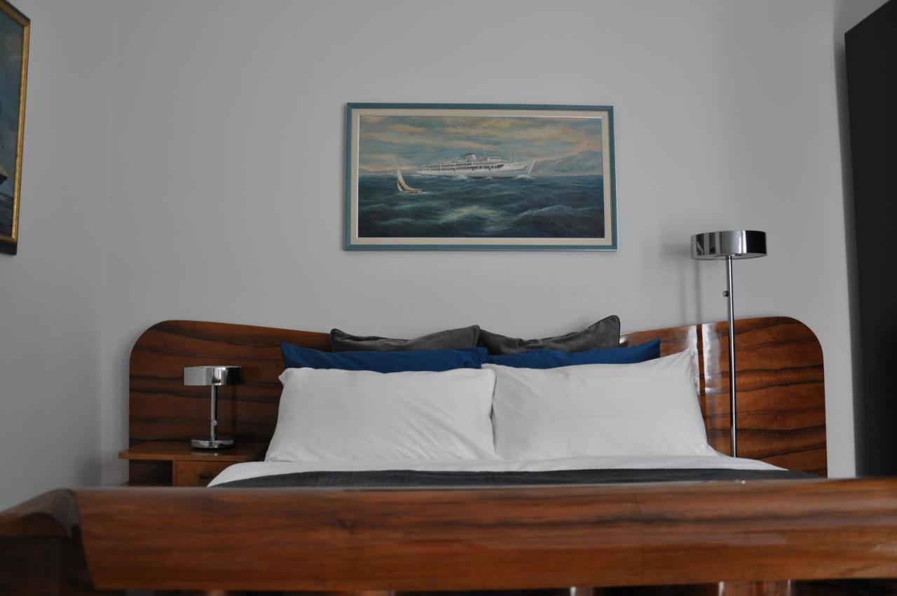 Deluxe Beachfront Apartment Klara, Lovran Eksteriør billede